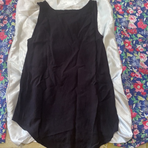 Black tank top blouse - Picture 2 of 2